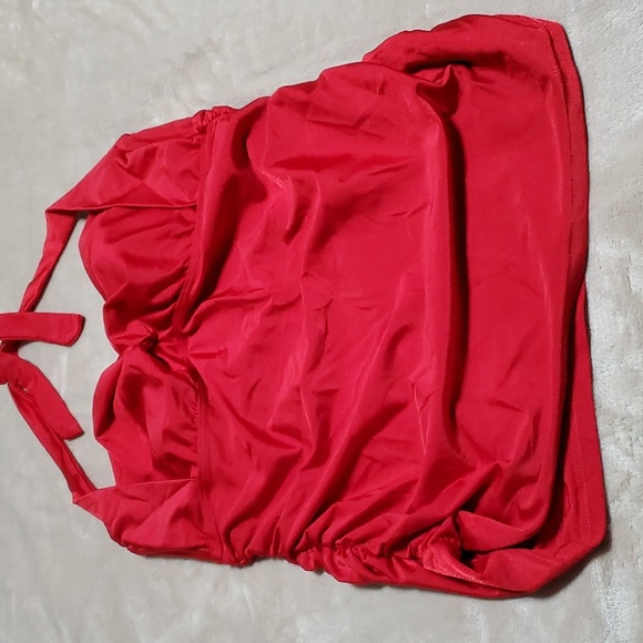 Ladies swimsuit top - Picture 1 of 4